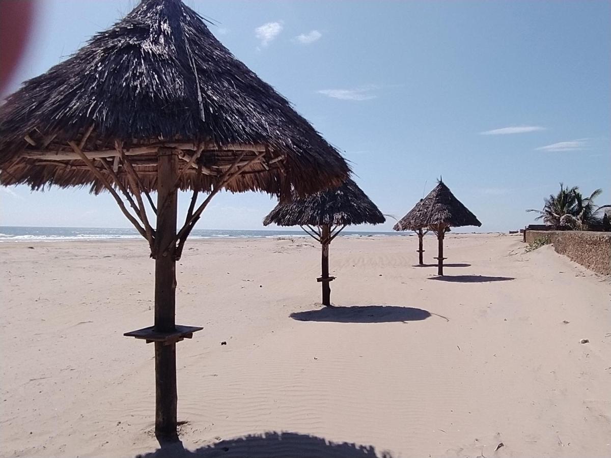 Karibuni Jeds Villas 85 & 86 Mambrui Exterior foto